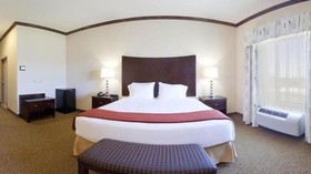 Holiday Inn Express Cleburne