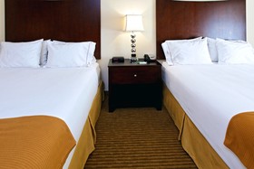 Holiday Inn Express Cleburne