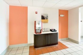 Motel 6 Cleburne