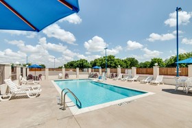 Motel 6 Cleburne