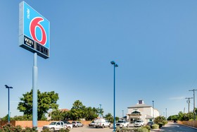 Motel 6 Cleburne