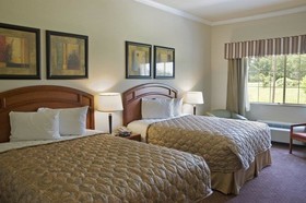 Best Western Cleveland Inn & Suites