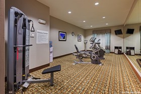 Holiday Inn Express & Suites Cleveland