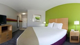 Holiday Inn Express & Suites Clute - Lake Jackson