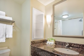 Holiday Inn Express & Suites Clute - Lake Jackson