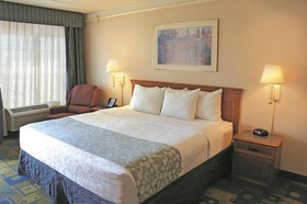 La Quinta Inn by Wyndham Clute Lake Jackson