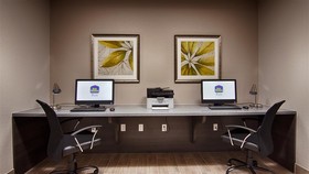 Best Western Plus College Station Inn & Suites