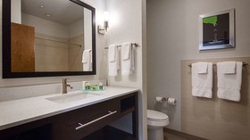 Best Western Plus College Station Inn & Suites