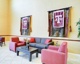 Comfort Suites Texas Ave.