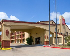 Days Inn by Wyndham College Station University Drive