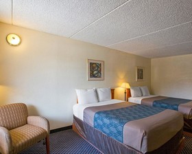 Days Inn by Wyndham College Station University Drive