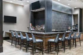 Embassy Suites By Hilton College Station