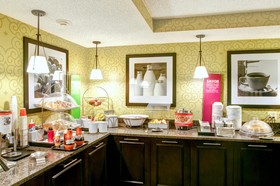Hampton Inn College Station