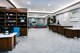 Holiday Inn Hotel & Suites College Station-Aggieland