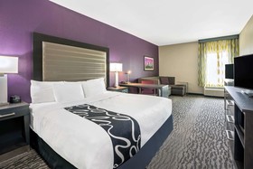 La Quinta Inn & Suites by Wyndham College Station South