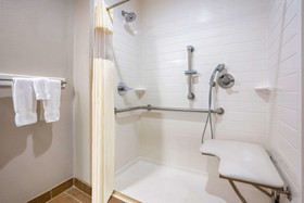 La Quinta Inn & Suites by Wyndham College Station South
