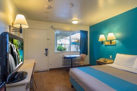 Motel 6 College Station - Bryan