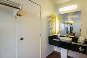Motel 6 College Station - Bryan