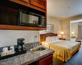 Wingate by Wyndham College Station TX