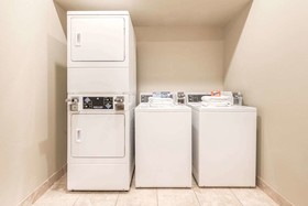 Ramada by Wyndham College Station