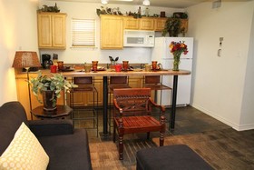 Vineyard Court Designer Suites