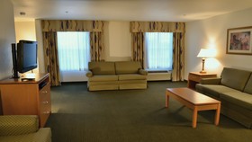 Holiday Inn Express & Suites Columbus