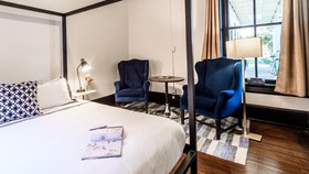 Hotel Giles