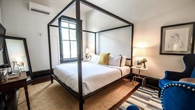 Hotel Giles