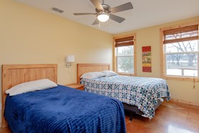 Seven Bluff Cabins