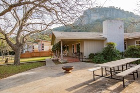 Seven Bluff Cabins