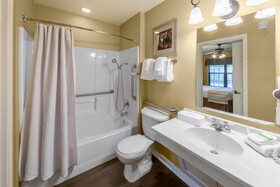 Holiday Inn Club Vacations Piney Shores Resort