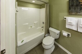 Holiday Inn Club Vacations Piney Shores Resort