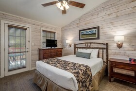 Holiday Inn Club Vacations Piney Shores Resort