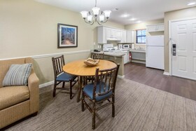 Holiday Inn Club Vacations Piney Shores Resort