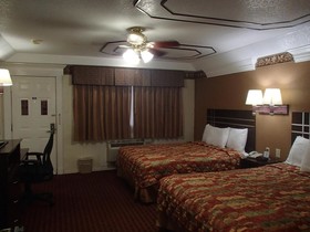 Budget Inn & Suites Shoreline