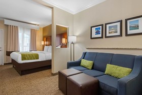 Comfort Suites Central