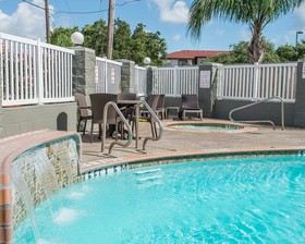 Comfort Suites Near texas A and M