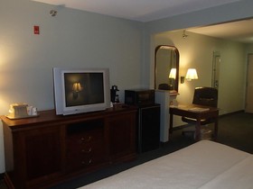 Days Inn & Suites by Wyndham Corpus Christi Central