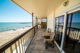 Emerald Beach Hotel