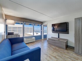 Holiday Inn Express Corpus Christi - Beachfront
