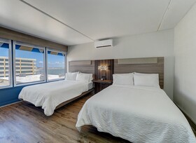 Holiday Inn Express Corpus Christi - Beachfront