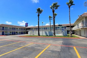 Motel 6 Corpus Christi East - North Padre