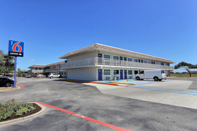 Motel 6 Corpus Christi East - North Padre
