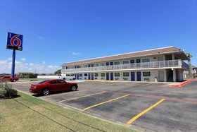 Motel 6 Corpus Christi East - North Padre