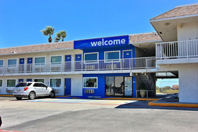 Motel 6 Corpus Christi East - North Padre