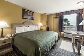 Quality Inn & Suites on the Beach