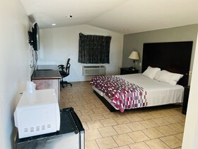 Safari Inn Motel