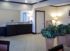 Rodeway Inn & Suites