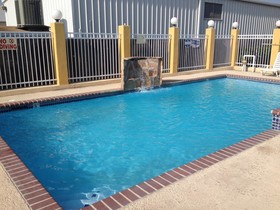 Rodeway Inn & Suites