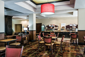 Holiday Inn Express Hotel & Suites Cotulla